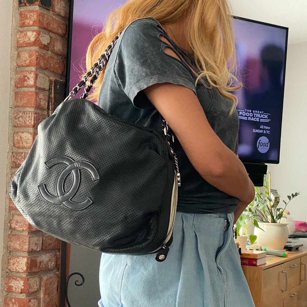 Chanel Baseball Spirit Ligne Expandable Tote